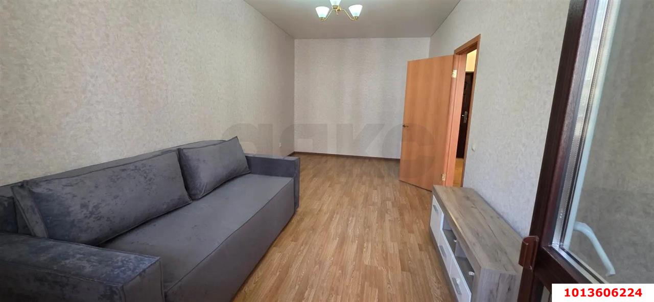 Фото №6: 1-комнатная квартира 38&nbsp;м², 2/6&nbsp;эт. - Краснодар, Прикубанский внутригородской округ, ЖК Культурный, мкр. Музыкальный, ул. имени Сергея Есенина, 82/3