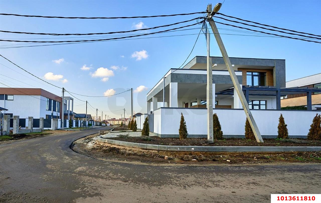 Фото №15: Дом 236&nbsp;м² + 4&nbsp;сот., 2&nbsp;эт. - Краснодар, Прикубанский внутригородской округ, мкр. 2-я Площадка, ул. имени И.И. Романенко