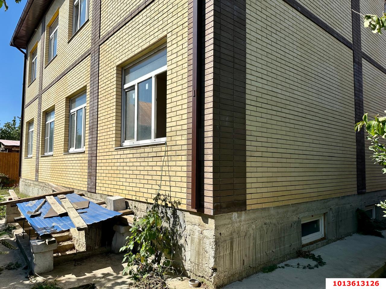 Фото №3: Дом 517&nbsp;м² + 5.98&nbsp;сот., 3&nbsp;эт. - Знаменский, Карасунский внутригородской округ, мкр. СТ Рассвет, ул. Цветочная, 346/2