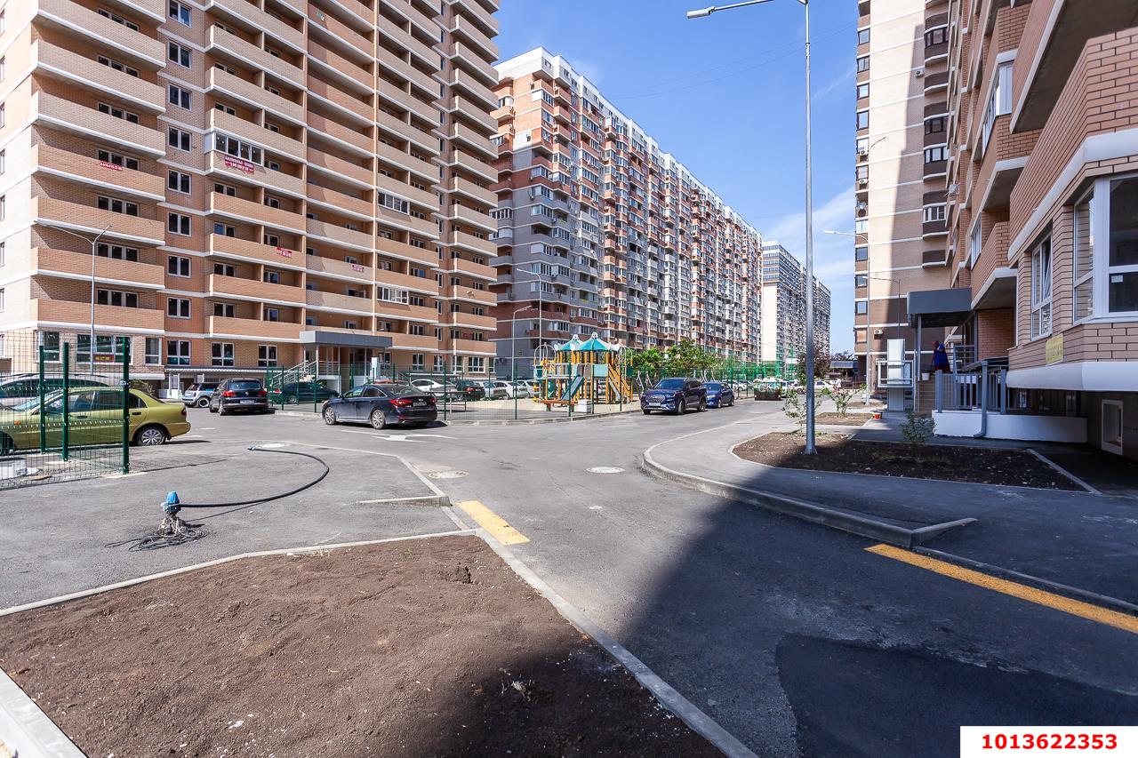 Фото №13: Офисное помещение 42&nbsp;м², 1/20&nbsp;эт. - Краснодар, Прикубанский внутригородской округ, имени Петра Метальникова, мкр. жилой комплекс Радуга, ул. Евгении Жигуленко, 7к2