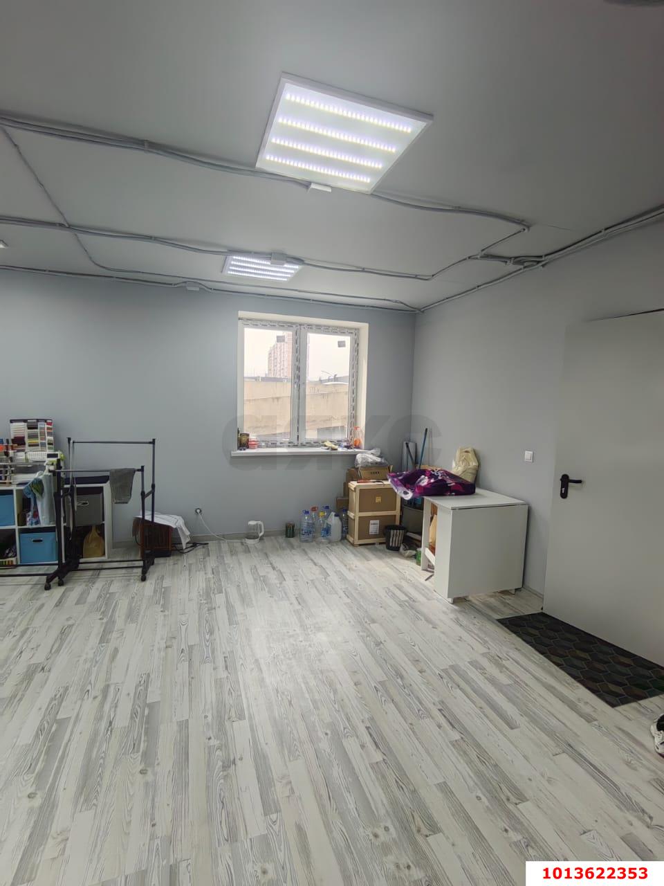 Фото №6: Офисное помещение 42&nbsp;м², 1/20&nbsp;эт. - Краснодар, Прикубанский внутригородской округ, имени Петра Метальникова, мкр. жилой комплекс Радуга, ул. Евгении Жигуленко, 7к2