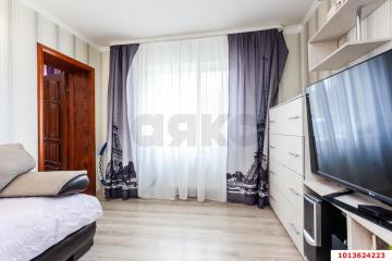 Фото №1: 3-комнатная квартира 63&nbsp;м², 1/5&nbsp;эт. - Краснодар, мкр. Фестивальный, ул. имени Тургенева, 166