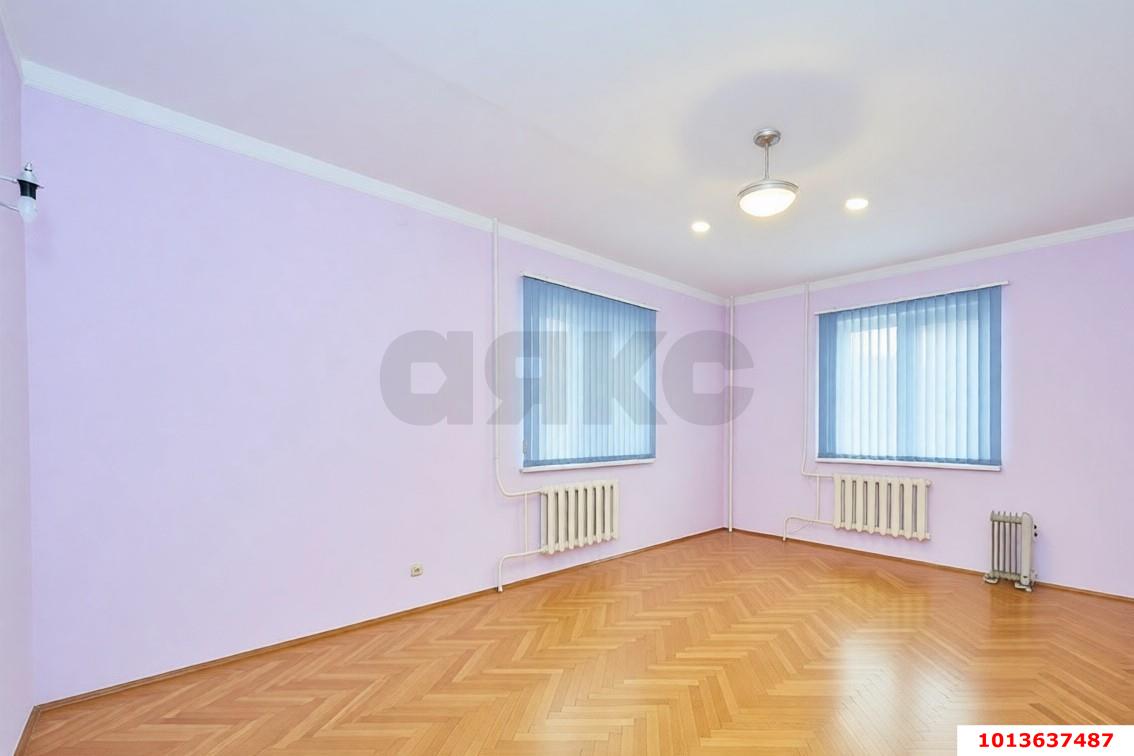 Фото №4: Дом 325&nbsp;м² + 10&nbsp;сот., 3&nbsp;эт. - Берёзовый, мкр. Прикубанский внутригородской округ, ул. Зелёная