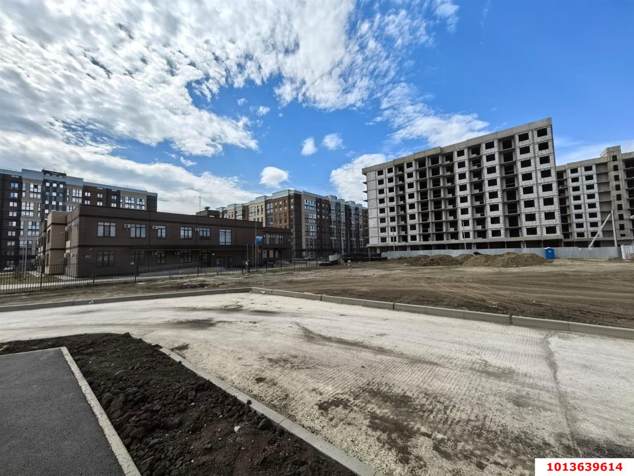 Фото №5: Торговое помещение 51&nbsp;м², 1/9&nbsp;эт. - Краснодар, Прикубанский внутригородской округ, мкр. жилой комплекс Друзья, ул. имени Генерала Брусилова, 28к3