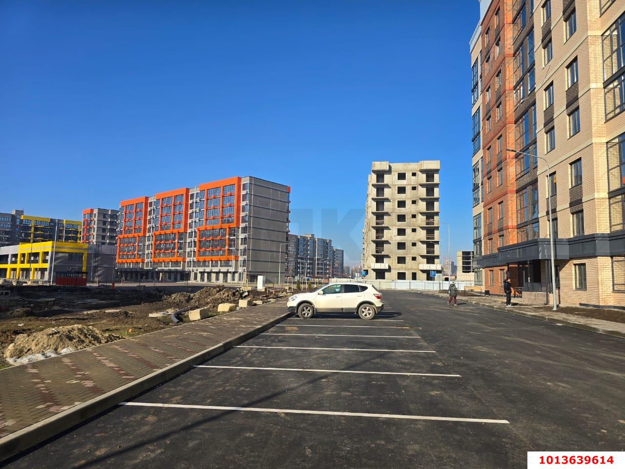 Фото №7: Торговое помещение 51&nbsp;м², 1/9&nbsp;эт. - Краснодар, Прикубанский внутригородской округ, мкр. жилой комплекс Друзья, ул. имени Генерала Брусилова, 28к3