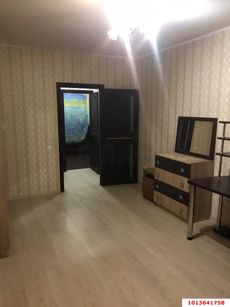 Фото №3: 3-комнатная квартира 98&nbsp;м², 2/15&nbsp;эт. - Краснодар, Карасунский внутригородской округ, мкр. Гидростроителей, ул. имени Игнатова, 2/1
