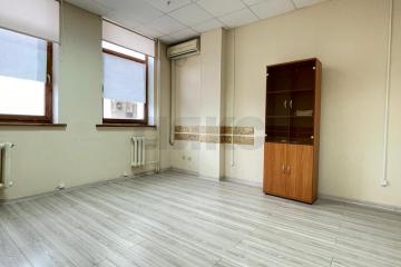 Фото №1: Офисное помещение 413 м², 11/12 эт. - Краснодар, мкр. Центральный, ул. Северная, 324А