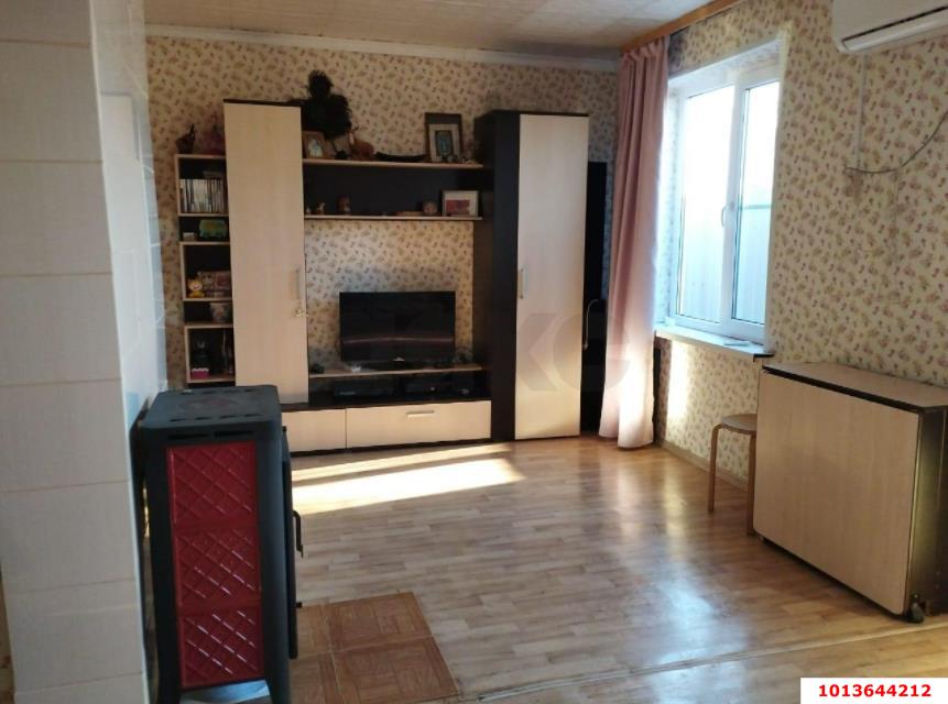 Фото №1: Дом 106&nbsp;м² + 5.86&nbsp;сот., 2&nbsp;эт. - Елизаветинская, Прикубанский внутригородской округ, ст Каравай, ул. Клубничная, 148