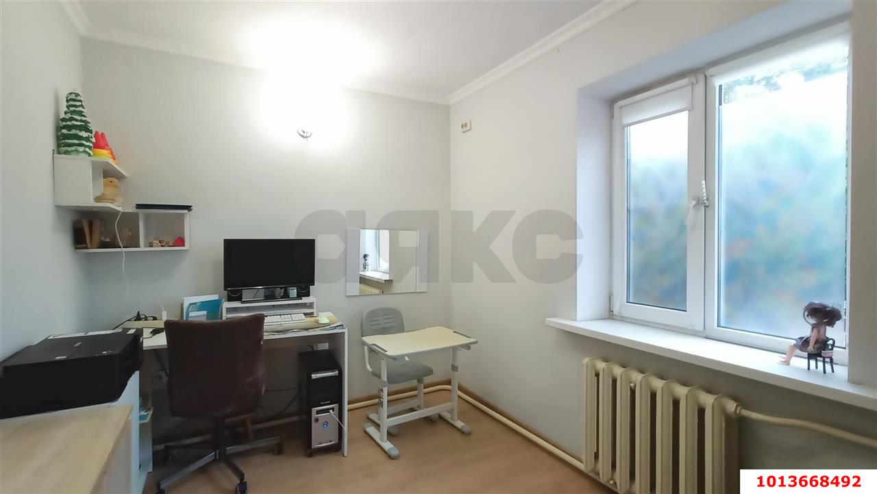 Фото №5: 3-комнатная квартира 49&nbsp;м², 1/3&nbsp;эт. - Краснодар, Западный внутригородской округ, мкр. Фестивальный, ул. Парковая, 1