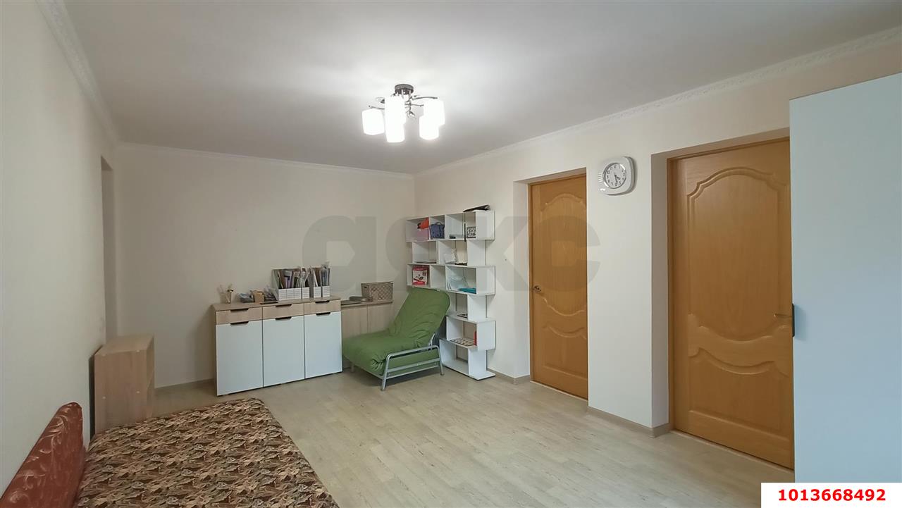 Фото №3: 3-комнатная квартира 49&nbsp;м², 1/3&nbsp;эт. - Краснодар, Западный внутригородской округ, мкр. Фестивальный, ул. Парковая, 1