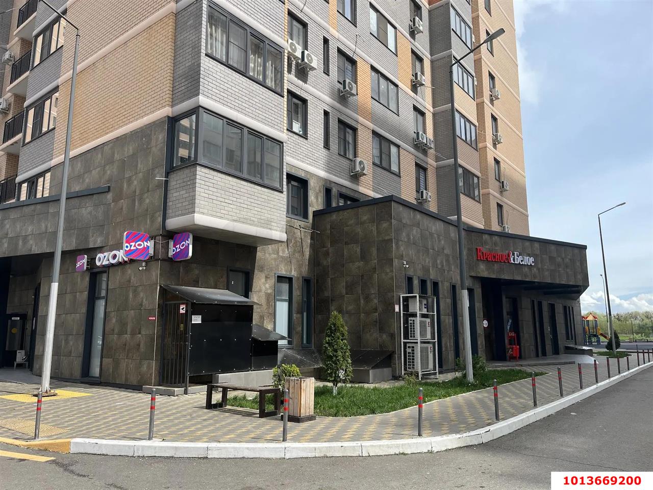 Фото №4: Торговое помещение 79&nbsp;м², 1/24&nbsp;эт. - Краснодар, Карасунский внутригородской округ, Гидростроителей, мкр. жилой комплекс Квартет, ул. Снесарева, 10к3
