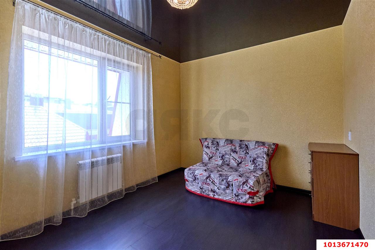 Фото №4: 3-комнатная квартира 90&nbsp;м², 4/5&nbsp;эт. - Краснодар, Прикубанский внутригородской округ, мкр. Музыкальный, ул. Агрохимическая, 90