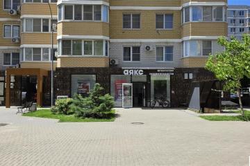 Фото №1: Торговое помещение 134&nbsp;м², 1/13&nbsp;эт. - Краснодар, мкр. Светлоград, ул. Красных Партизан, 1/4к7