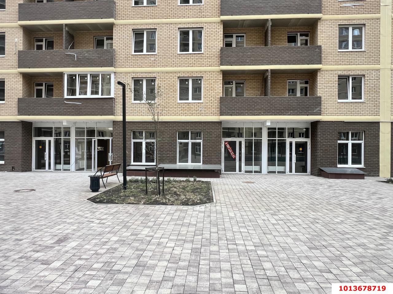 Фото №1: Торговое помещение 41&nbsp;м², 1/22&nbsp;эт. - Краснодар, Прикубанский внутригородской округ, мкр. жилой комплекс Дыхание, ул. Лётчика Позднякова, 2к22