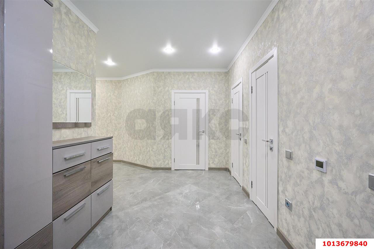 Фото №11: 3-комнатная квартира 100&nbsp;м², 2/24&nbsp;эт. - Краснодар, Прикубанский внутригородской округ, ЖК Губернский, мкр. 1-й квартал, ул. Домбайская, 61