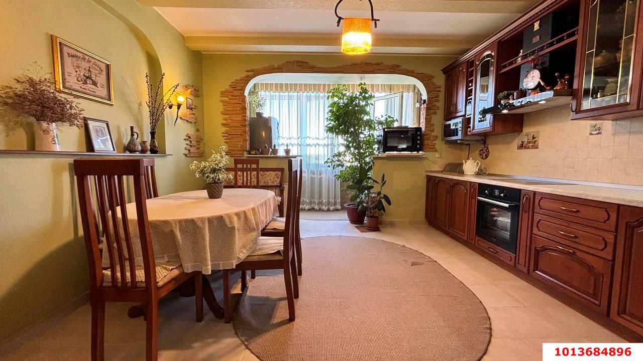 Фото №5: 3-комнатная квартира 104&nbsp;м², 5/5&nbsp;эт. - Краснодар, Сельскохозяйственный Институт, мкр. Западный внутригородской округ, ул. Урицкого, 6