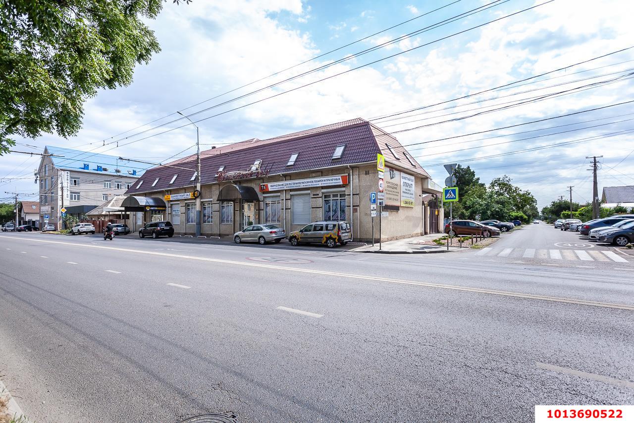Фото №13: Торговое помещение 960&nbsp;м², 1/2&nbsp;эт. - Краснодар, Западный внутригородской округ, мкр. Сельскохозяйственный Институт, ул. Академика Трубилина, 120