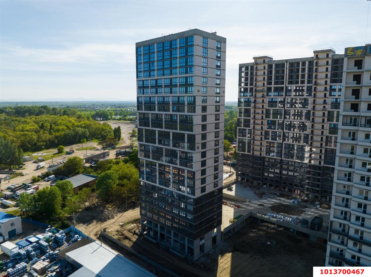 Фото №1: 2-комнатная квартира 56&nbsp;м², 13/16&nbsp;эт. - Краснодар, Центральный внутригородской округ, мкр. Черёмушки, ул. Обрывная, 132/1