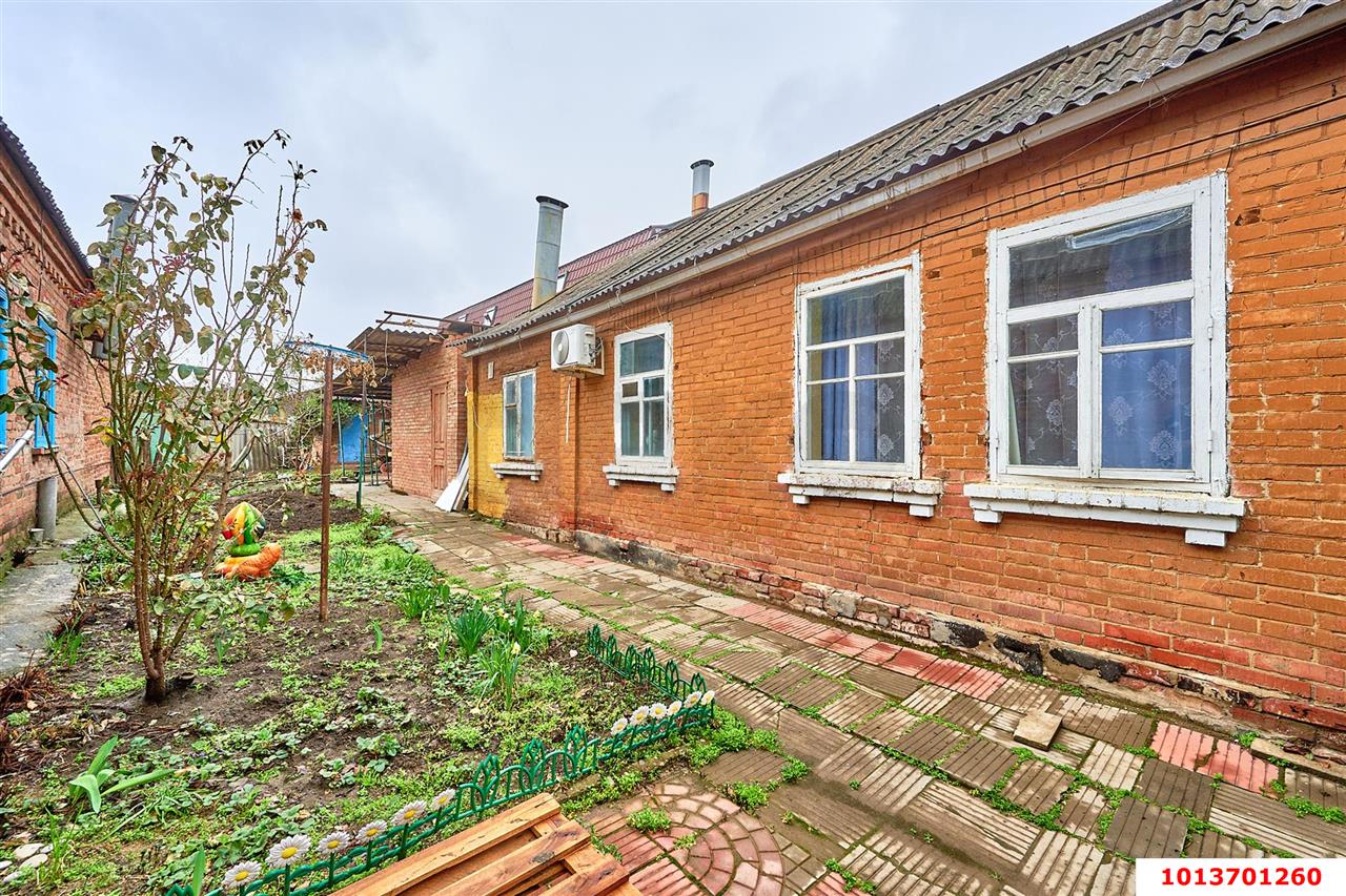 Фото №2: Дом 63&nbsp;м² + 2.5&nbsp;сот., 1&nbsp;эт. - Краснодар, Западный внутригородской округ, мкр. Фестивальный, ул. Воровского, 95