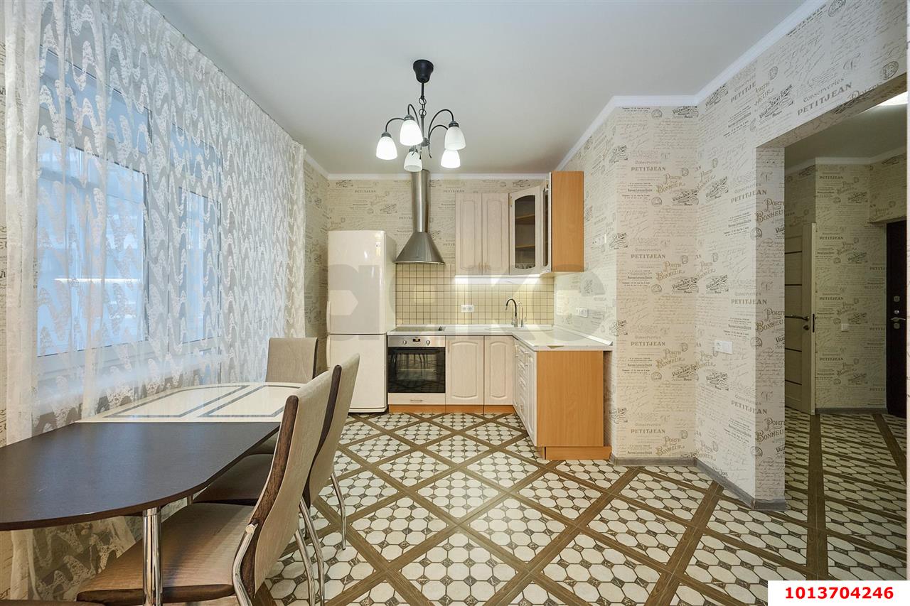 Фото №10: 2-комнатная квартира 70&nbsp;м², 4/16&nbsp;эт. - Краснодар, Прикубанский внутригородской округ, Фестивальный, мкр. Солнечный, ул. Казбекская, 18