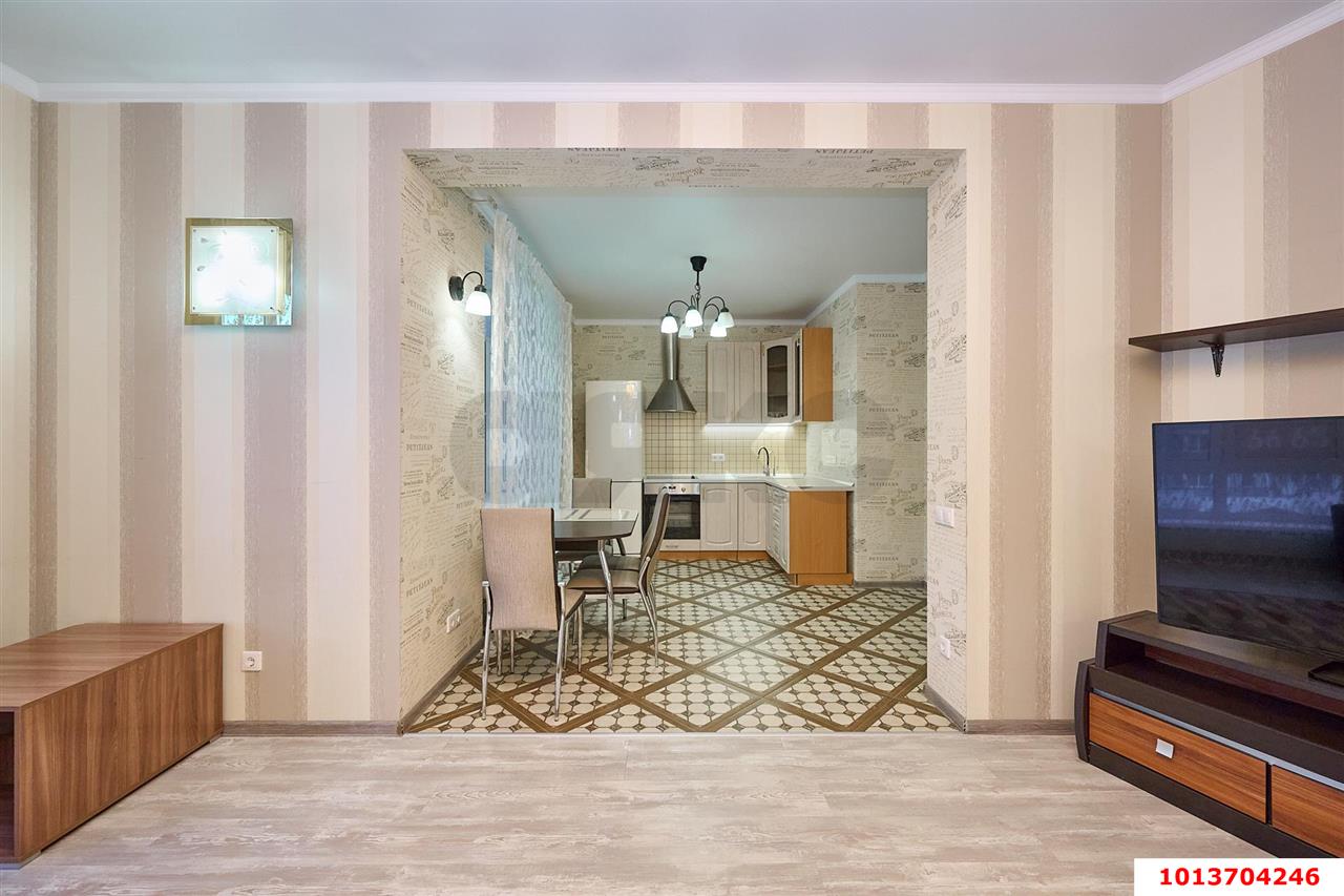 Фото №8: 2-комнатная квартира 70&nbsp;м², 4/16&nbsp;эт. - Краснодар, Прикубанский внутригородской округ, Фестивальный, мкр. Солнечный, ул. Казбекская, 18