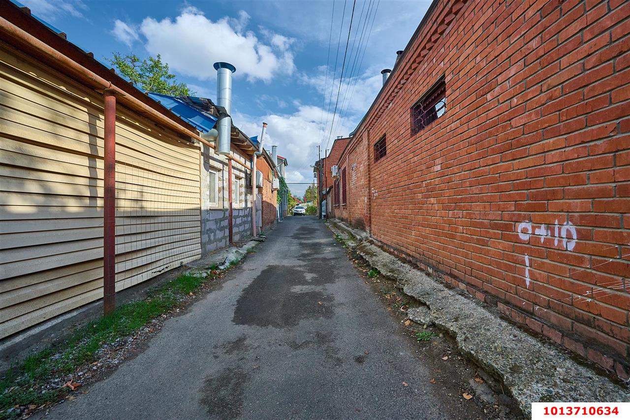 Фото №7: Дом 200&nbsp;м² + 7.13&nbsp;сот., 2&nbsp;эт. - Краснодар, Центральный внутригородской округ, мкр. Центральный, ул. Базовская, 119