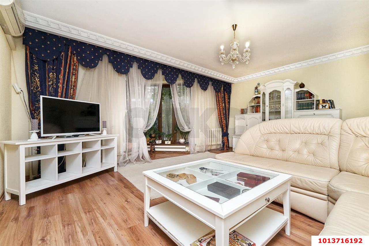 Фото №5: Дом 430&nbsp;м² + 10.05&nbsp;сот., 2&nbsp;эт. - Ленина, мкр. Карасунский внутригородской округ, ул. Казачья, 34