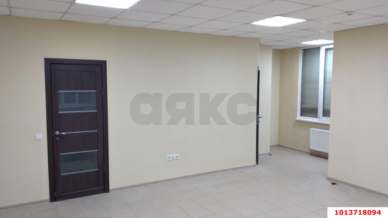 Фото №4: Торговое помещение 52&nbsp;м², 1/9&nbsp;эт. - Краснодар, Прикубанский внутригородской округ, мкр. Музыкальный, ул. имени И.И. Дунаевского, 22Б