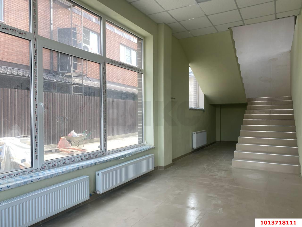 Фото №7: Торговое помещение 350&nbsp;м², 2/2&nbsp;эт. - Новая Адыгея, ул. Кубанская, 3/2