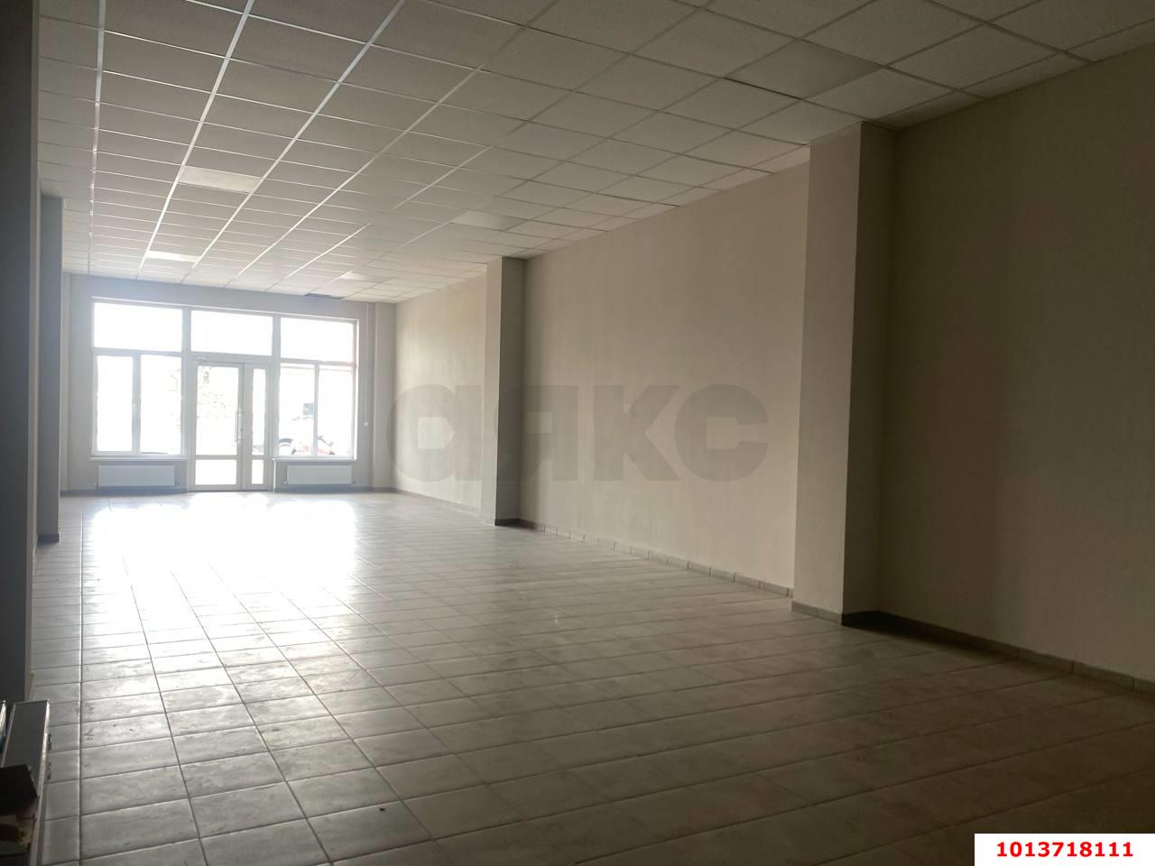 Фото №10: Торговое помещение 350&nbsp;м², 2/2&nbsp;эт. - Новая Адыгея, ул. Кубанская, 3/2