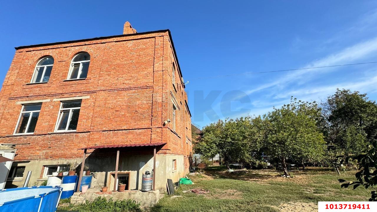 Фото №6: Дом 264&nbsp;м² + 7.11&nbsp;сот., 3&nbsp;эт. - Дорожник, мкр. Прикубанский внутригородской округ, ул. Сливовая, 53