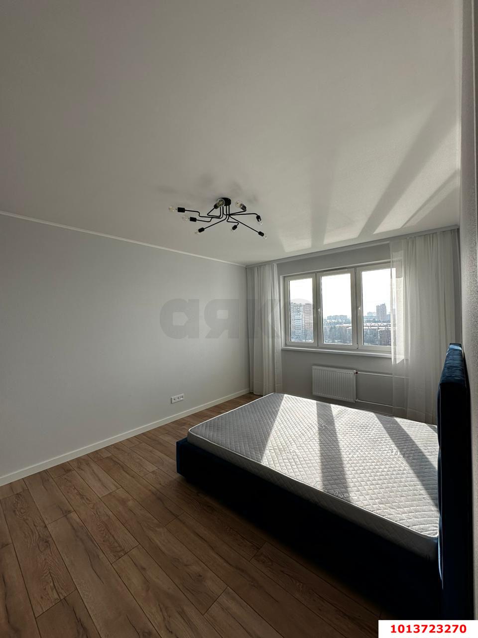 Фото №5: 2-комнатная квартира 70&nbsp;м², 12/17&nbsp;эт. - Краснодар, Карасунский внутригородской округ, Черёмушки, мкр. ЖК Дом у Озера, ул. Селезнёва, 104/1
