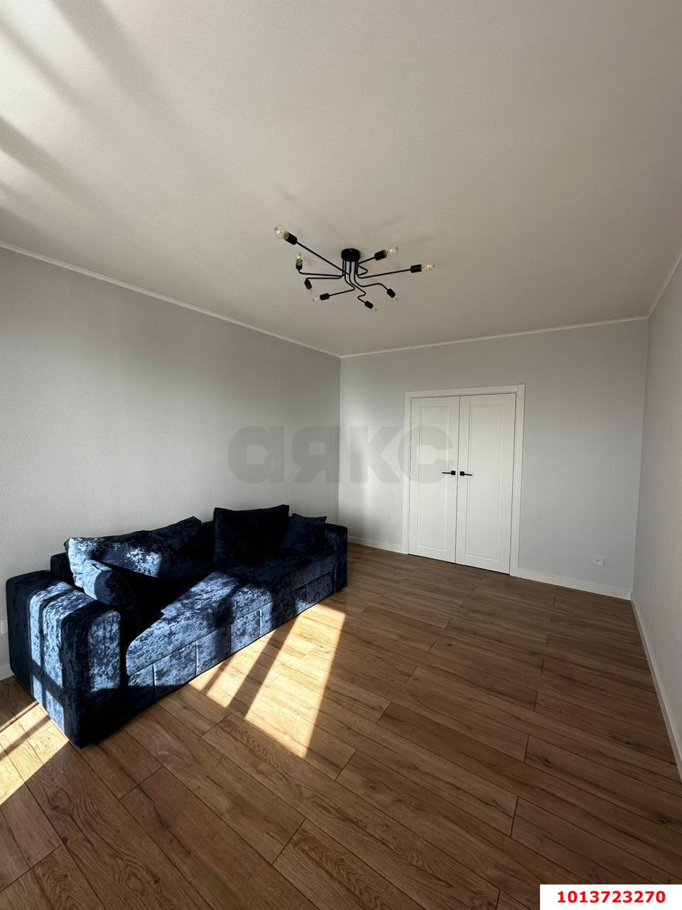 Фото №3: 2-комнатная квартира 70&nbsp;м², 12/17&nbsp;эт. - Краснодар, Карасунский внутригородской округ, Черёмушки, мкр. ЖК Дом у Озера, ул. Селезнёва, 104/1