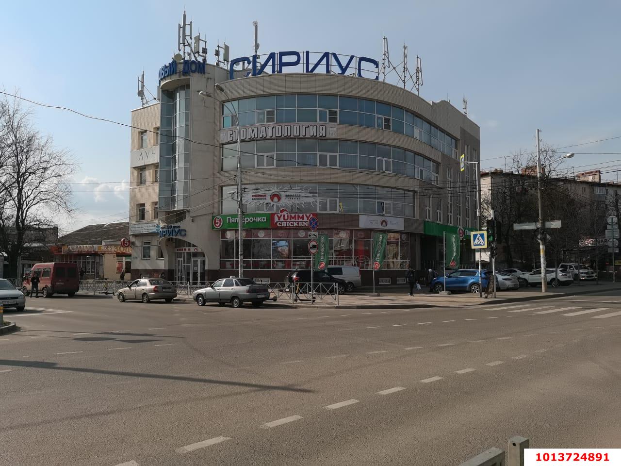Фото №2: Офисное помещение 40&nbsp;м², 3/4&nbsp;эт. - Краснодар, мкр. Центральный внутригородской округ, ул. имени П.М. Гаврилова, 117