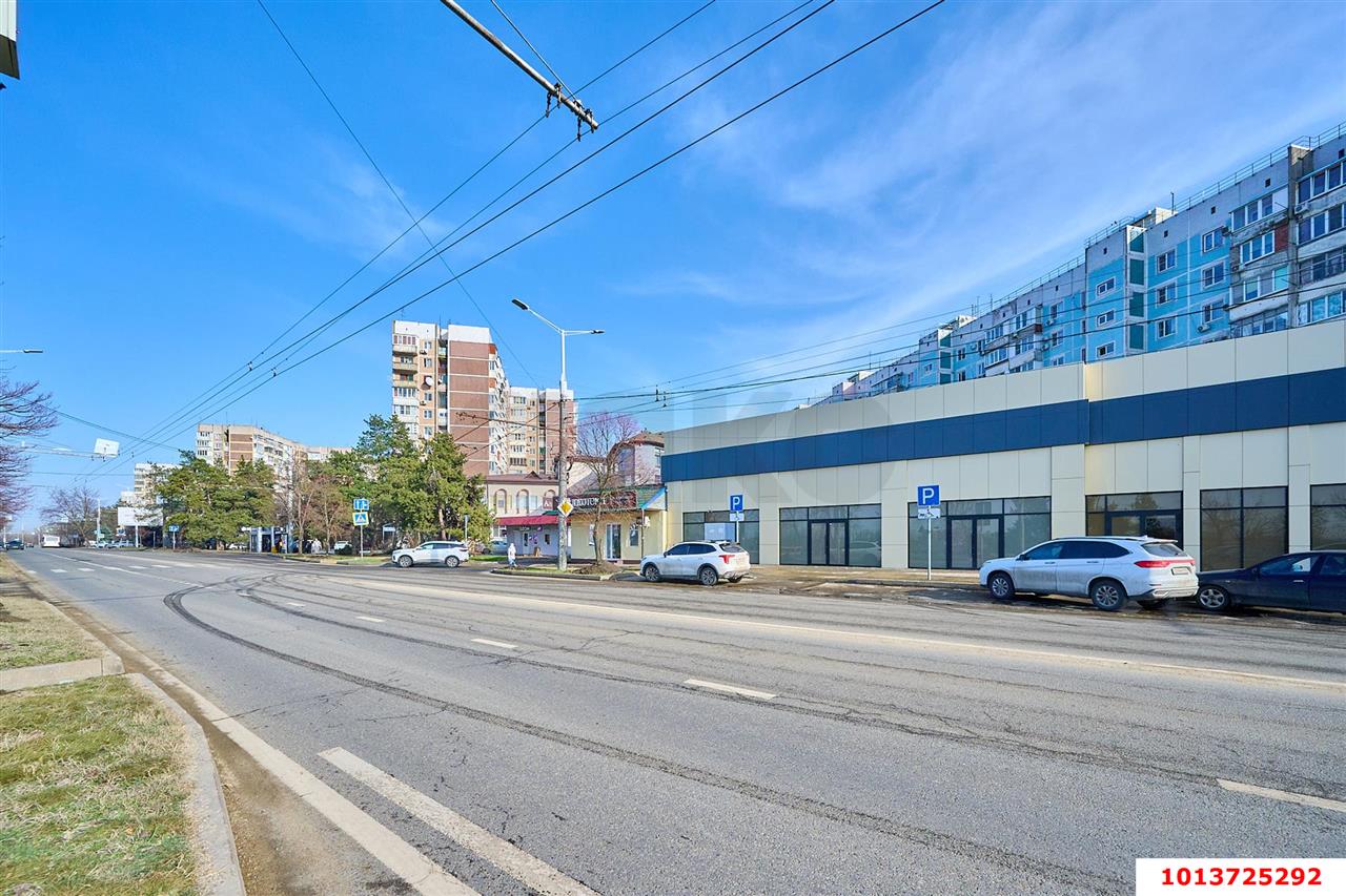 Фото №6: Торговое помещение 105&nbsp;м², 1/1&nbsp;эт. - Краснодар, Западный внутригородской округ, мкр. Юбилейный, ул. 70-летия Октября, 8А