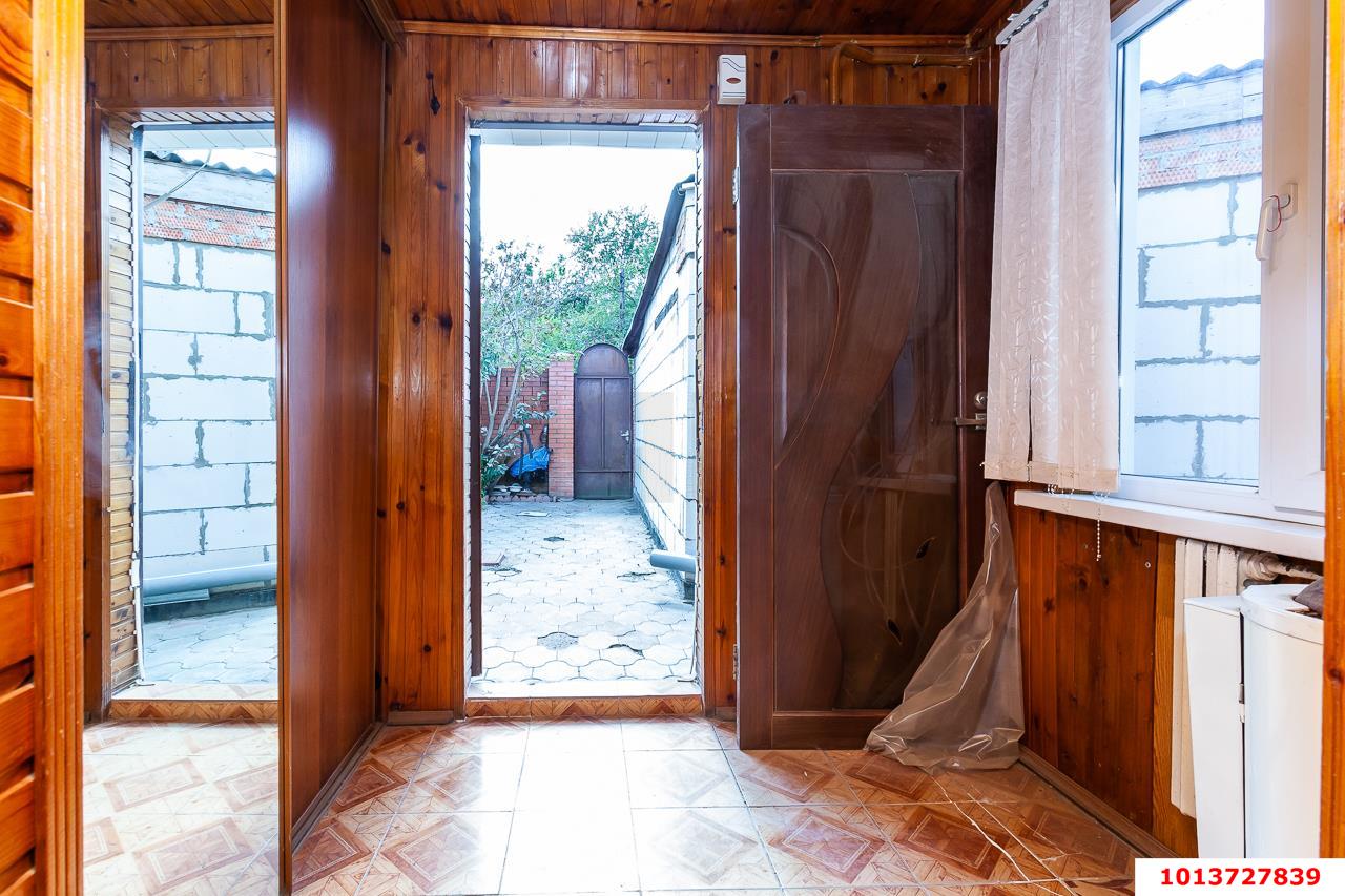 Фото №10: Дом 43&nbsp;м² + 1.5&nbsp;сот., 1&nbsp;эт. - Краснодар, Центральный внутригородской округ, мкр. Дубинка, ул. 6-я Линия Поймы реки Кубань, 52