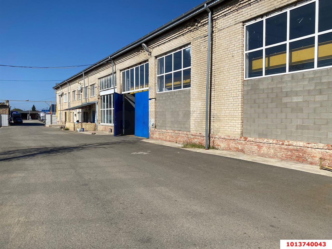 Фото №5: Отдельное здание 2200&nbsp;м², 1/1&nbsp;эт. - Лабинск, ул. Революционная