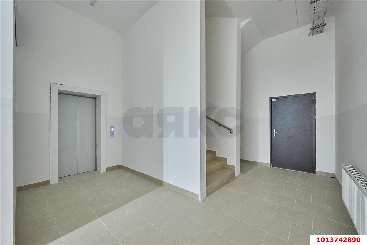 Фото №12: Торговое помещение 1900&nbsp;м², 2/2&nbsp;эт. - Яблоновский, ул. Дорожная, 111А