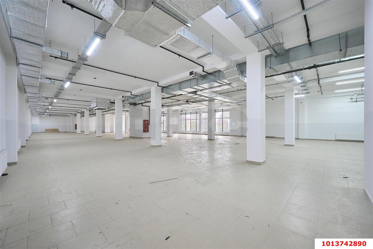 Фото №6: Торговое помещение 1900&nbsp;м², 2/2&nbsp;эт. - Яблоновский, ул. Дорожная, 111А