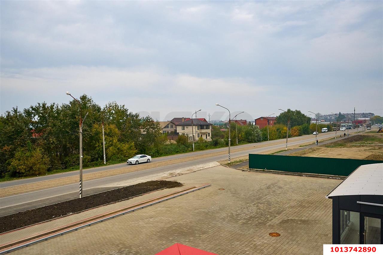 Фото №3: Торговое помещение 1900&nbsp;м², 2/2&nbsp;эт. - Яблоновский, ул. Дорожная, 111А
