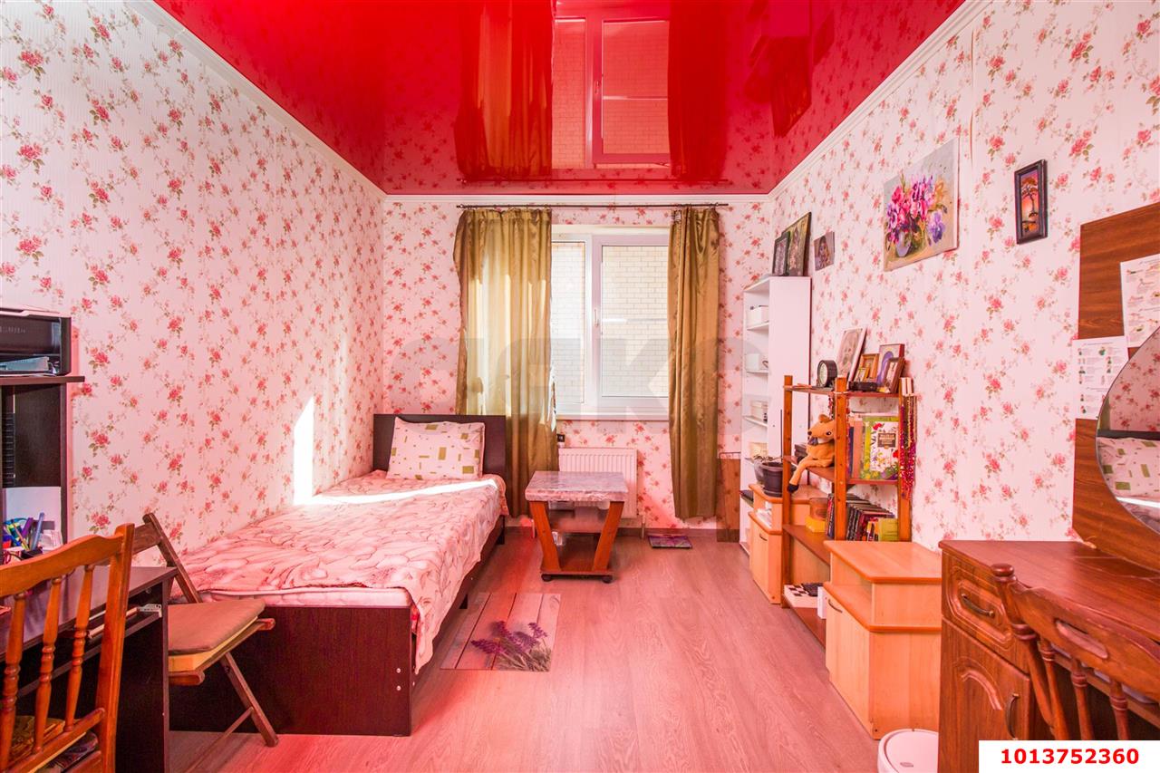 Фото №4: 2-комнатная квартира 100&nbsp;м², 4/4&nbsp;эт. - Краснодар, Прикубанский внутригородской округ, мкр. Музыкальный, ул. им. Хаджинова М.И., 21