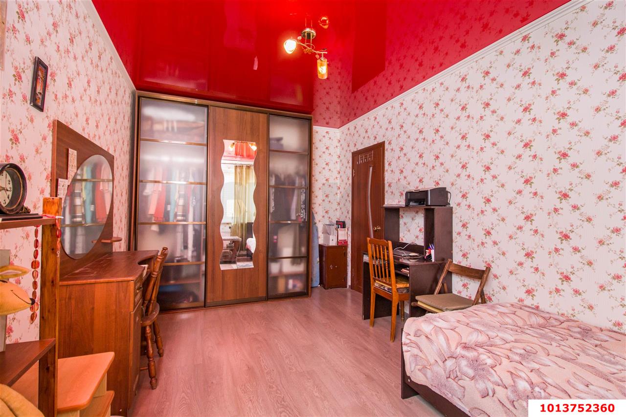 Фото №5: 2-комнатная квартира 100&nbsp;м², 4/4&nbsp;эт. - Краснодар, Прикубанский внутригородской округ, мкр. Музыкальный, ул. им. Хаджинова М.И., 21