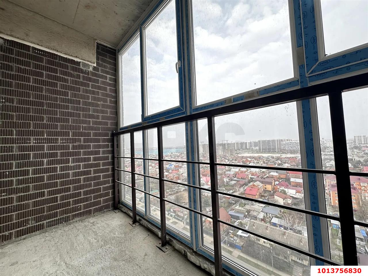 Фото №4: 2-комнатная квартира 56&nbsp;м², 19/24&nbsp;эт. - Краснодар, Прикубанский внутригородской округ, Калинино, мкр. Завод Радиоизмерительных Приборов, ул. Российская