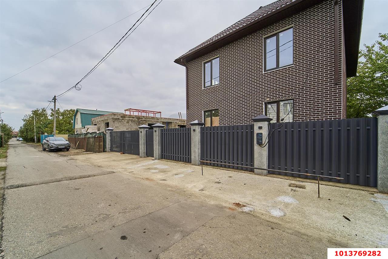 Фото №4: Дом 181&nbsp;м² + 4&nbsp;сот., 2&nbsp;эт. - Ветеран, мкр. Прикубанский внутригородской округ, ул. Абрикосовая, 72