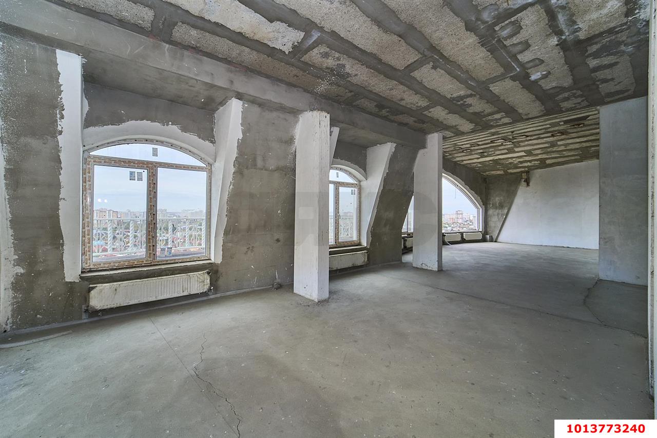 Фото №16: Пентхаус 256&nbsp;м², 20/21&nbsp;эт. - Краснодар, Прикубанский внутригородской округ, Школьный, Круглик, мкр. жилой комплекс Версаль, ул. Черниговская, 1