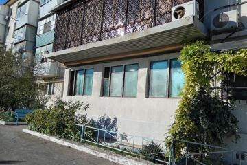 Фото №1: 3-комнатная квартира 57 м², 1/5 эт. - Новороссийск, р. Центральный, пр-кт Ленина, 22