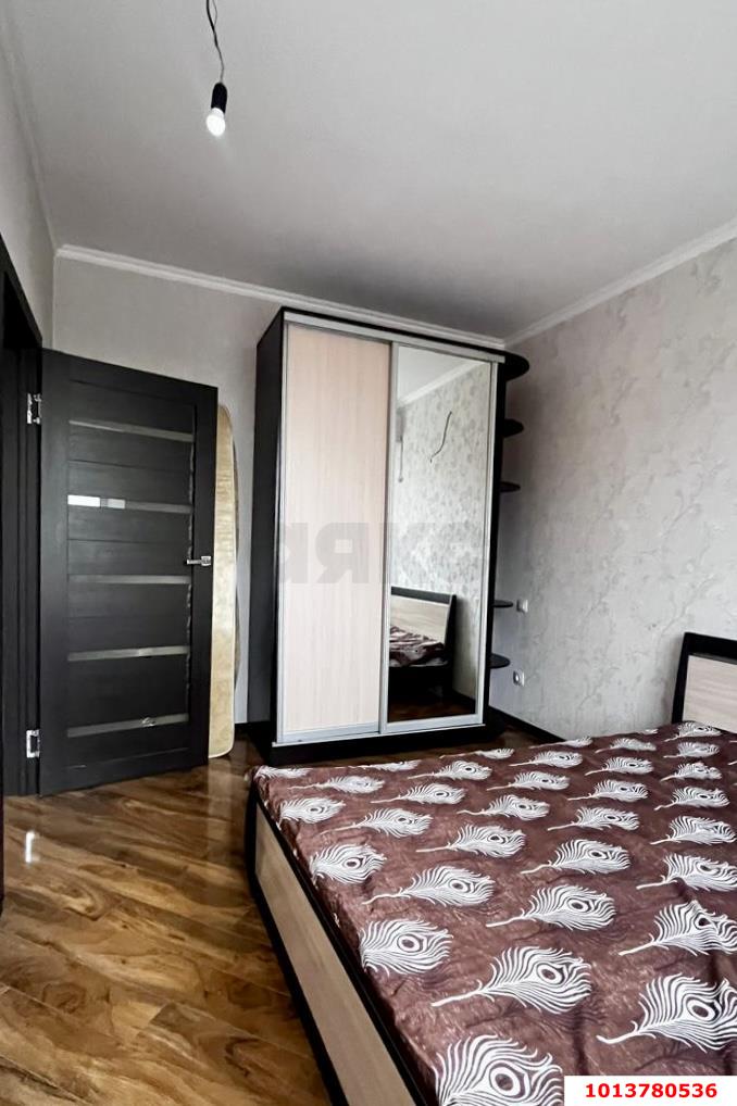 Фото №5: 2-комнатная квартира 86&nbsp;м², 4/6&nbsp;эт. - Краснодар, Прикубанский внутригородской округ, мкр. имени Петра Метальникова, ул. Защитников Отечества, 5