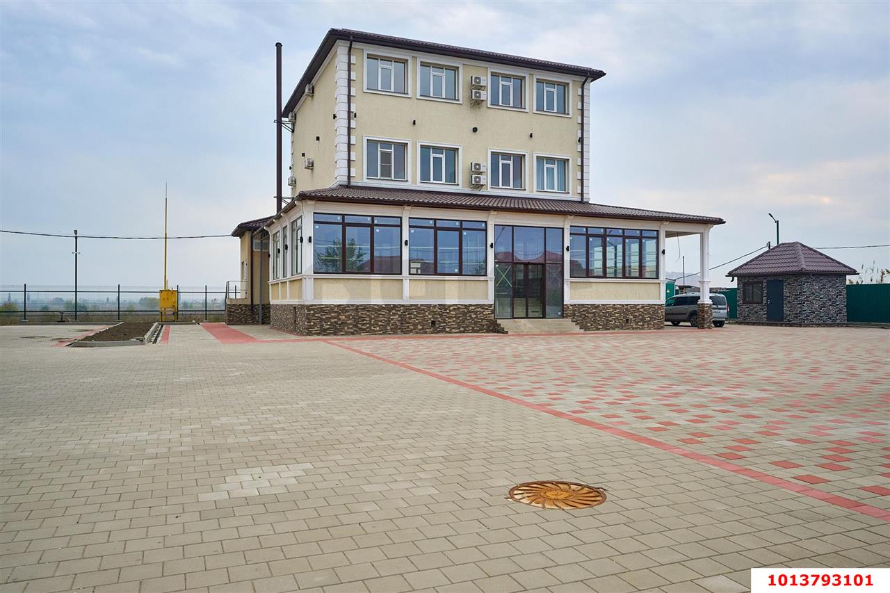 Фото №1: Готовый бизнес 346&nbsp;м², 1/3&nbsp;эт. - Яблоновский, ул. Дорожная, 91/4