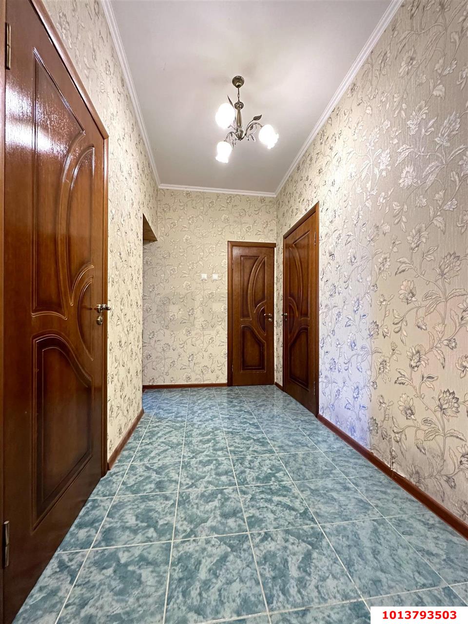 Фото №8: Дом 203&nbsp;м² + 19&nbsp;сот., 2&nbsp;эт. - Кроянское, мкр. 2-й, 22к1