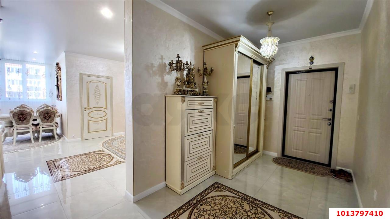 Фото №1: 2-комнатная квартира 70&nbsp;м², 10/15&nbsp;эт. - Краснодар, Прикубанский внутригородской округ, мкр. имени Петра Метальникова, ул. Григория Пономаренко, 43